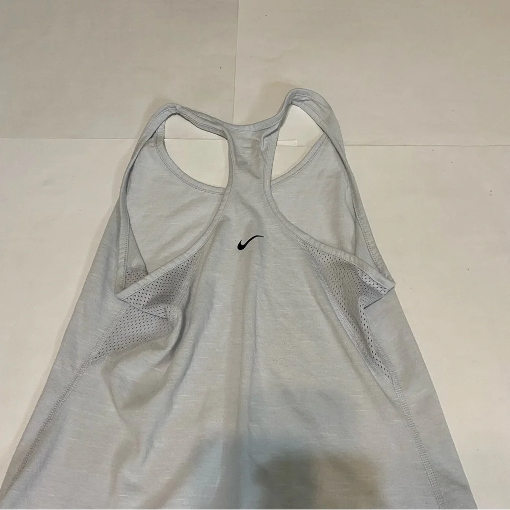 ⭐️Nike Women's Light Gray Dri-FIT Sports Bra